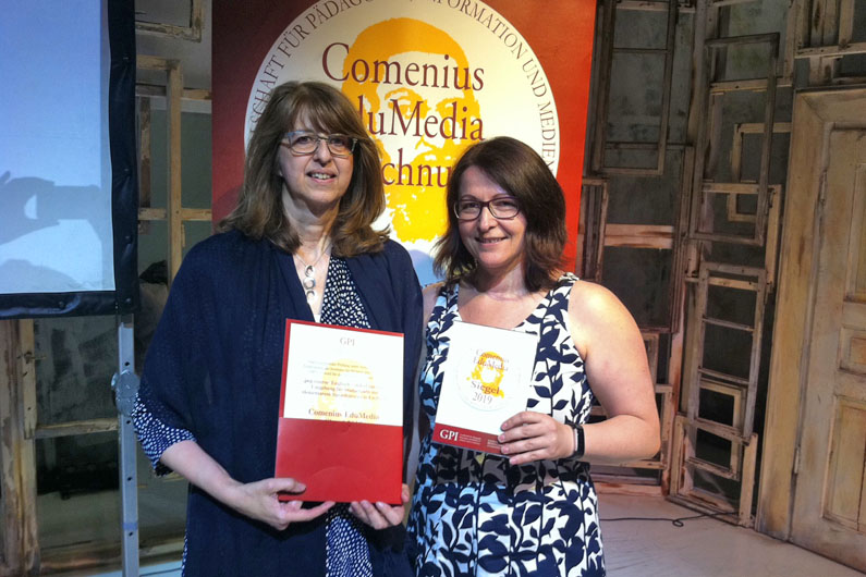 Online-Brückenkurs Englisch mit Comenius-EduMedia-Siegel ausgezeichnet